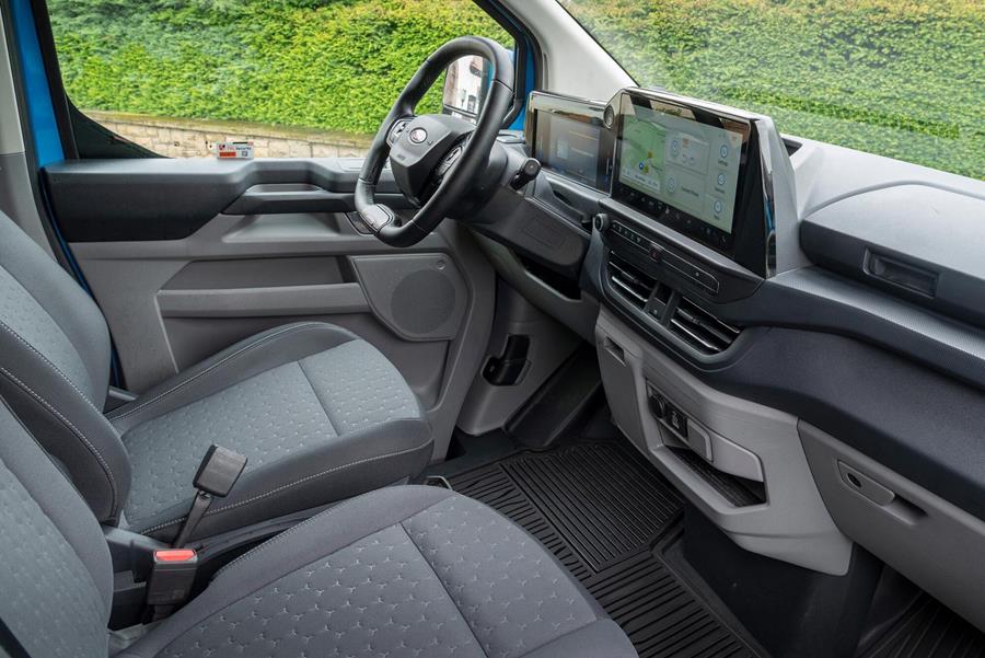 Ford E-Transit Custom 3