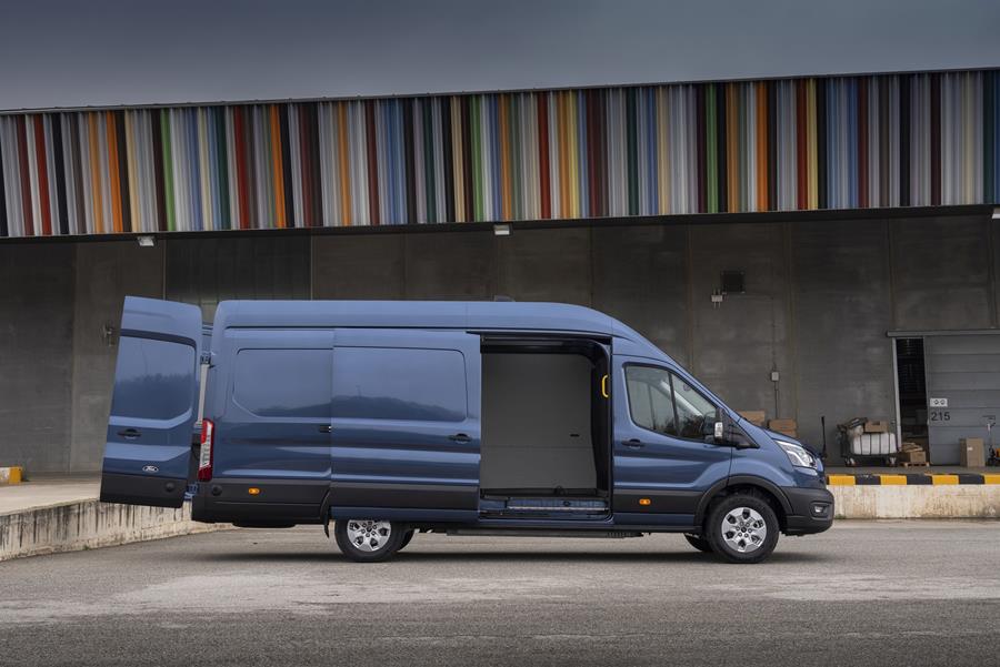 E-Transit_Enhanced_Range_012