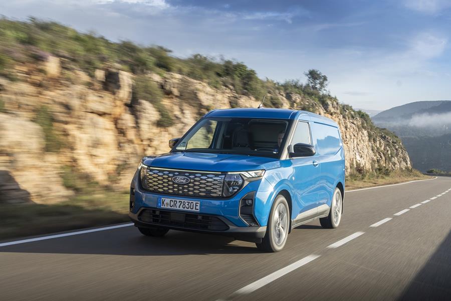 TRANSIT COURIER TREND BEV 43 KWH – 100 KW / 136 CH